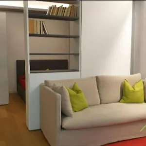 allegro-e-colorato-appartamento-metro-a.it-romehotels.com/